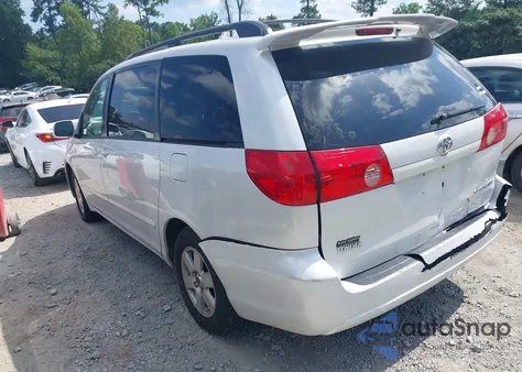 2008 Toyota Sienna Xle z USA, uszkodzony, nr VIN 5TDZK22CX8S193982
